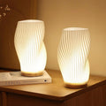 Lampa Stołowa z Eleganckim Wzorem Fali z Zasilaniem USB | WaveGlow