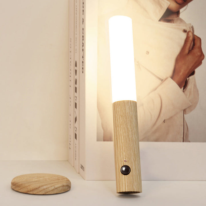 Nocna Lampa z Czujnikami |