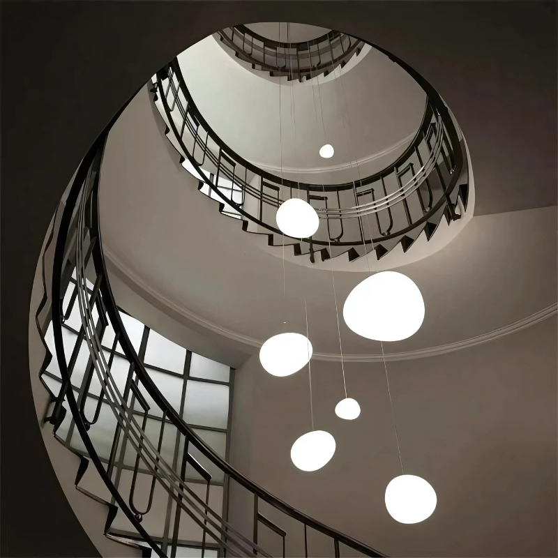 Elegancka Lampa Wisząca z Szklanymi Kamieniami