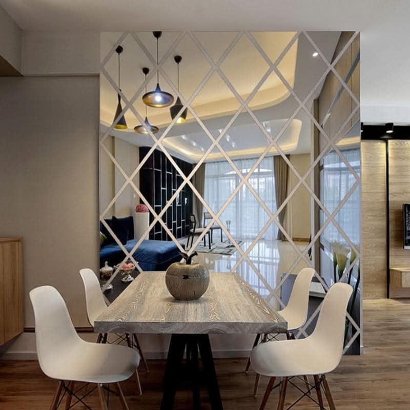 MirraShape - Eleganckie 3D Lustro w Kształcie Trójkąta
