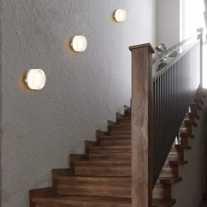 Nowoczesna okrągła lampa ścienna