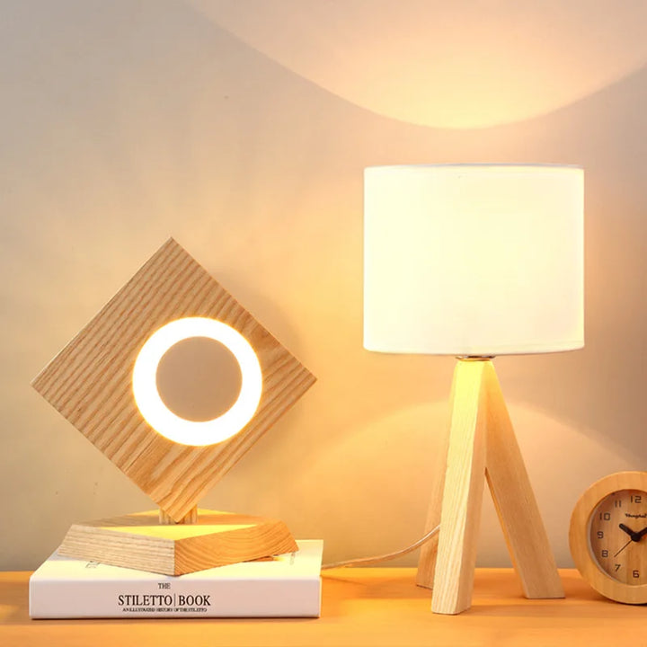 EcoLight – Drewniana lampa stołowa o nowoczesnym designie