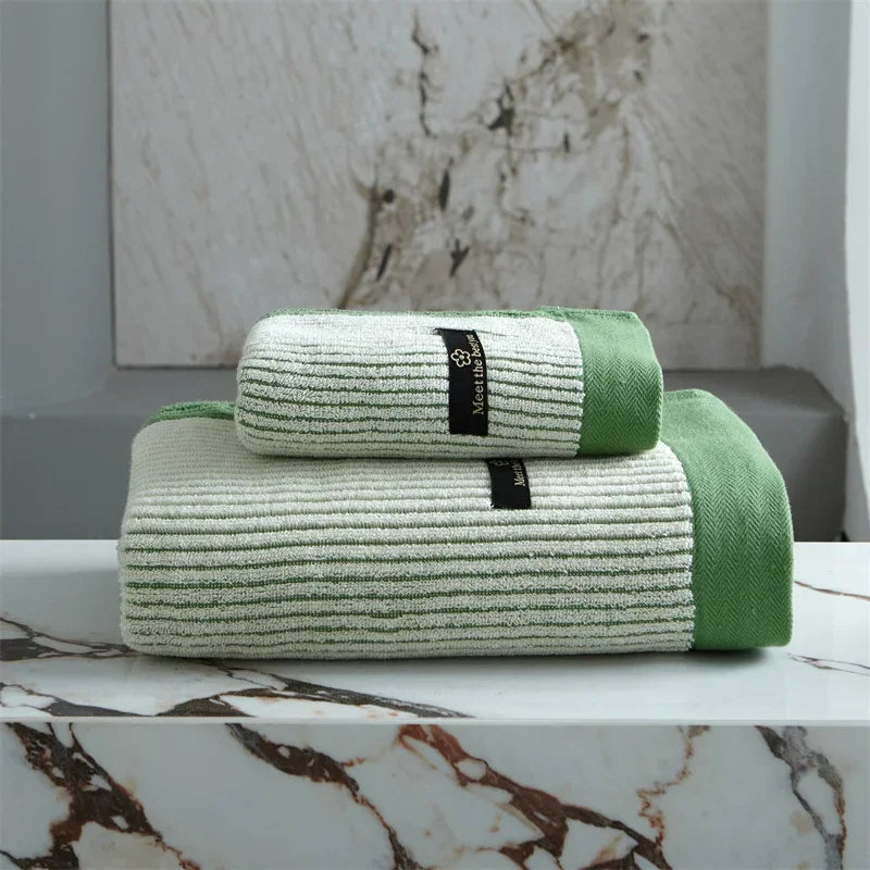 PureSoft – Luksusowy ręcznik kąpielowy wykonany w 100% z organicznej bawełny