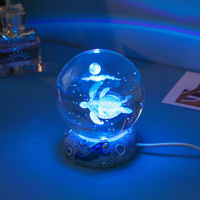 AquaGlobe Kryształowa Kula Nocna Lampa | Podwodny Świat Lampa LED | Nastrojowe Światło i Dekoracja do Domu