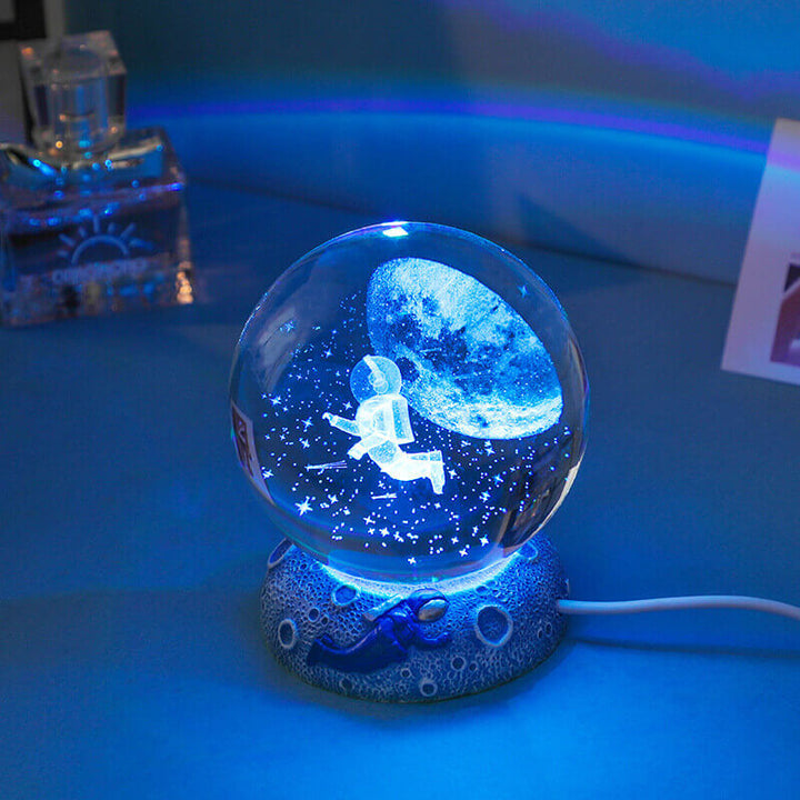AquaGlobe Kryształowa Kula Nocna Lampa | Podwodny Świat Lampa LED | Nastrojowe Światło i Dekoracja do Domu