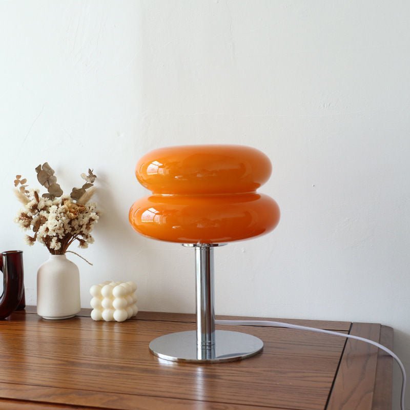 Lampa stołowa w stylu włoskiego designera