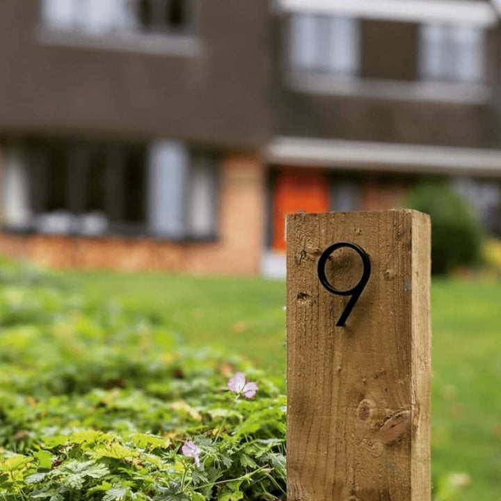 Czarne Numery Domów | Nowoczesna i Odporna na Warunki Atmosferyczne Dekoracja Domu