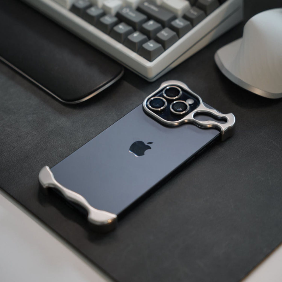 Ultra-cienkie etui premium na iPhone - Ochrona Invisie przed zarysowaniami i uderzeniami |