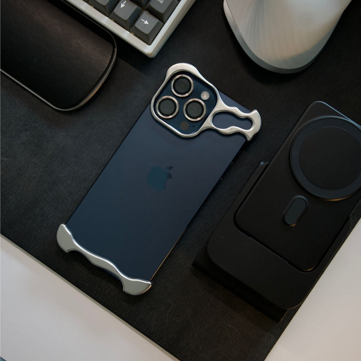 Ultra-cienkie etui premium na iPhone - Ochrona Invisie przed zarysowaniami i uderzeniami |