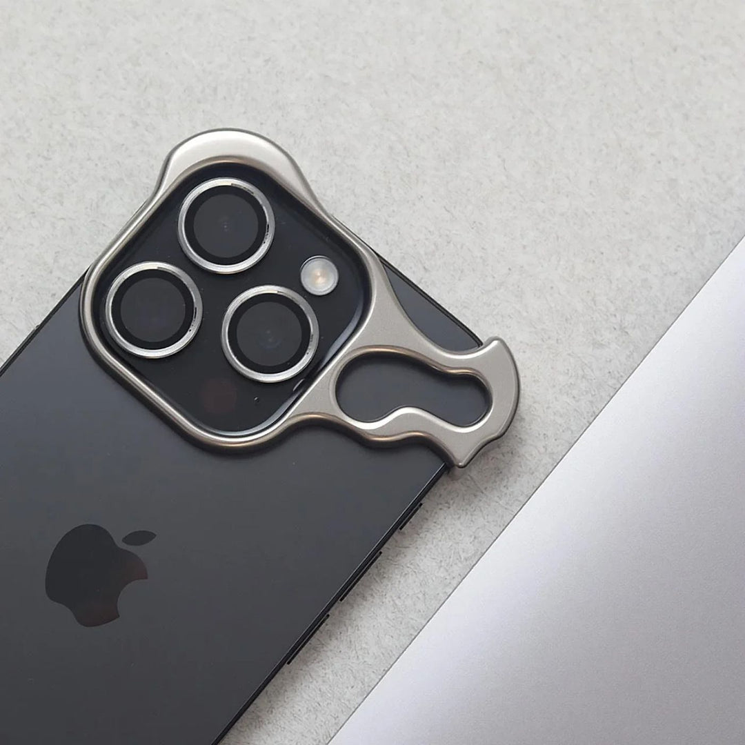 Etui na telefon komórkowy o smukłym, minimalistycznym designie